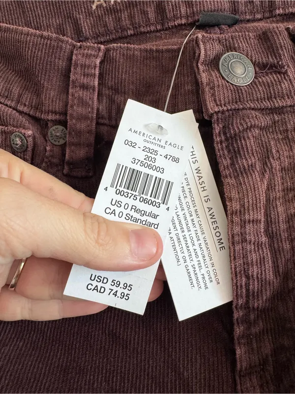 NWT American Eagle Outfitters Straight Leg Jeans in Plum - Image 2