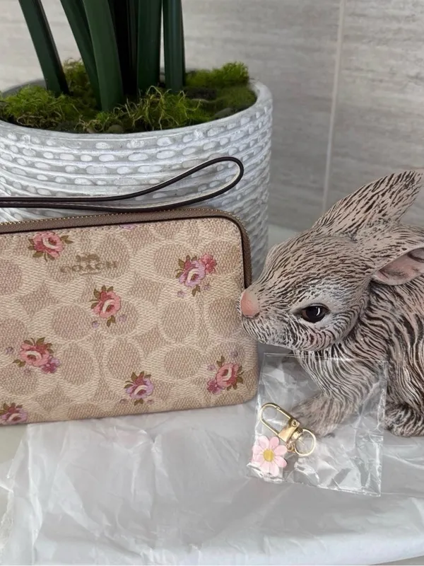 Coach Corner Zip Wristlet In Signature Canvas With Floral Print - Image 10
