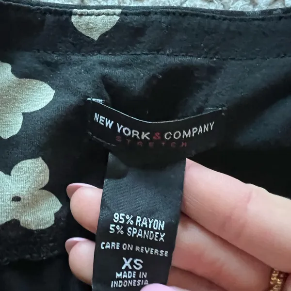 Floral Black Skirt Size XS - Image 3