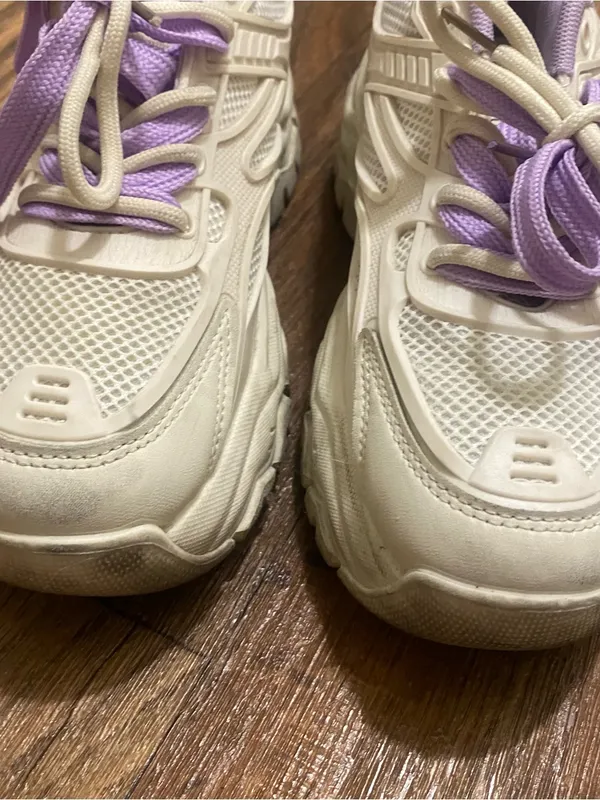 Womens Size 37 US 6.5 Fashion Sneakers Tennis Shoes White With Lavender Purple - Image 3