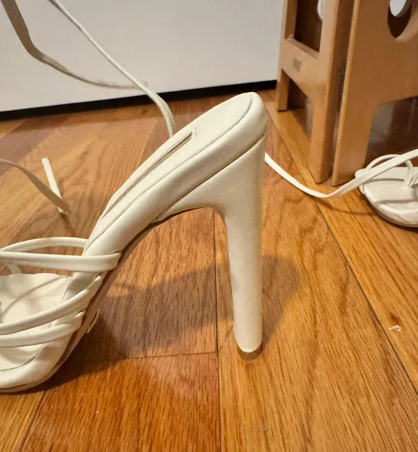 Billini lace up heels White Size 8 - Image 3