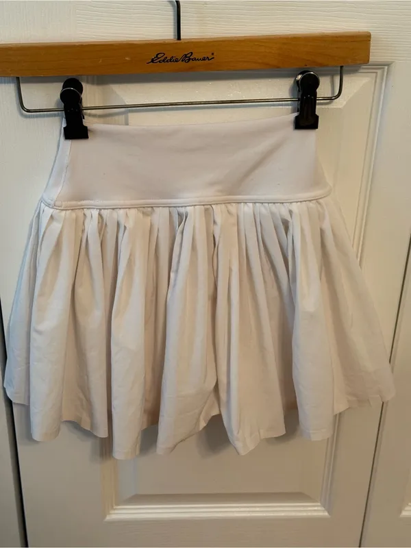 Aerie Offline All Aces Pleated Tennis Skirt in White - Image 3