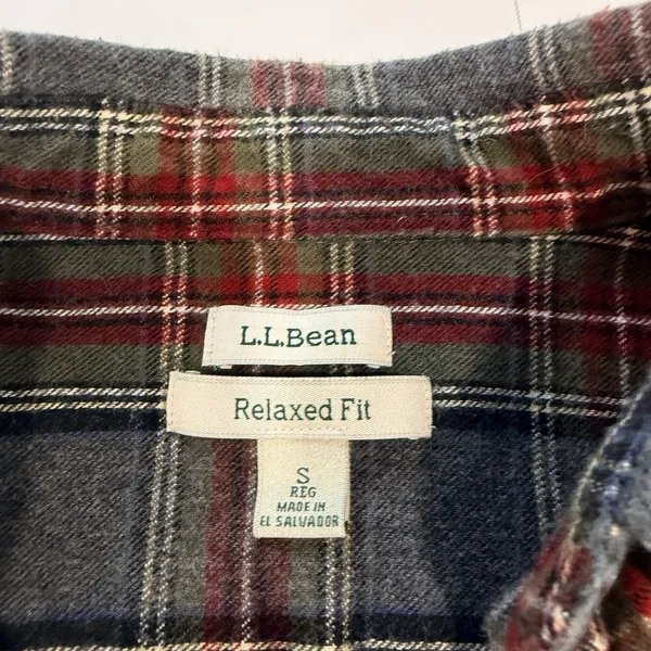 LL Bean Gray Scotch Plaid Cotton Flannel Button Shirt Relaxed Fit SMALL - Image 9