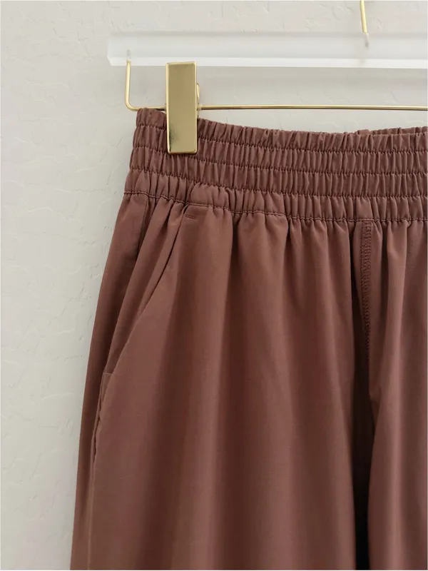 Vuori Women's Villa Jogger Pants in Hazelnut Size S - Image 8