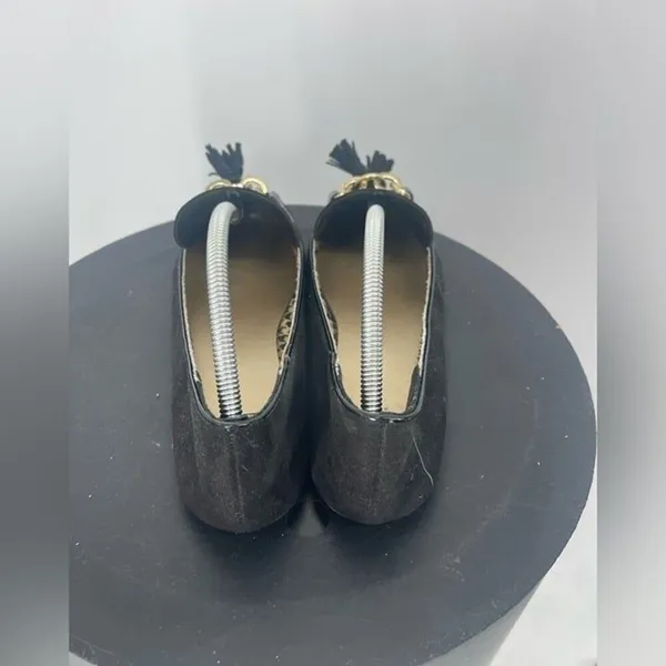 Black and gold women's flats with‎ tassels size 7 - Image 3