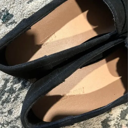 Old Navy Faux-Suede Penny Loafer Shoes Size 6 - Image 4