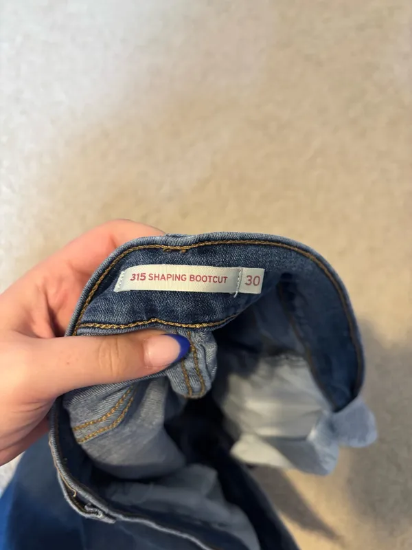 Levi’s Jeans 315 Shaping Bootcut - Image 3