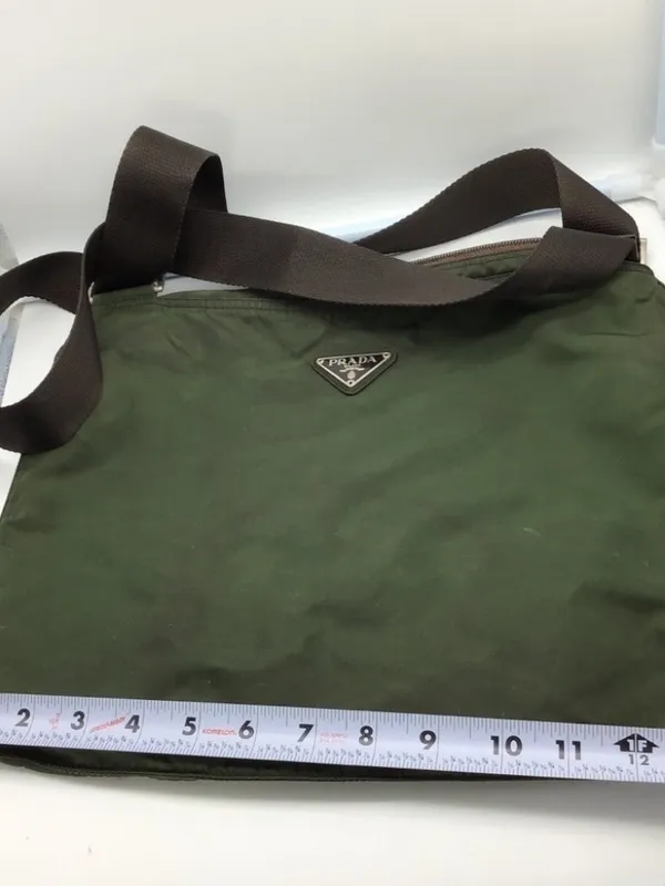 Authentic Vintage Prada Green Nylon Shoulder Bag | Serial 31 | As-Is - Image 8