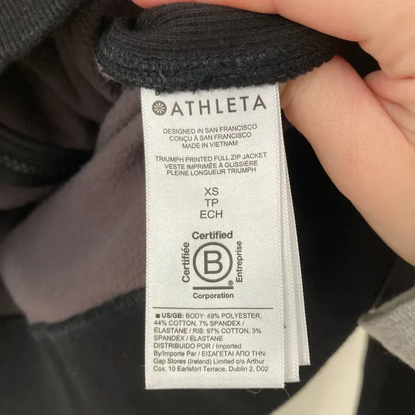 Athleta Triumph Black Camo Full Zip Hoodie Sz XS - Image 4