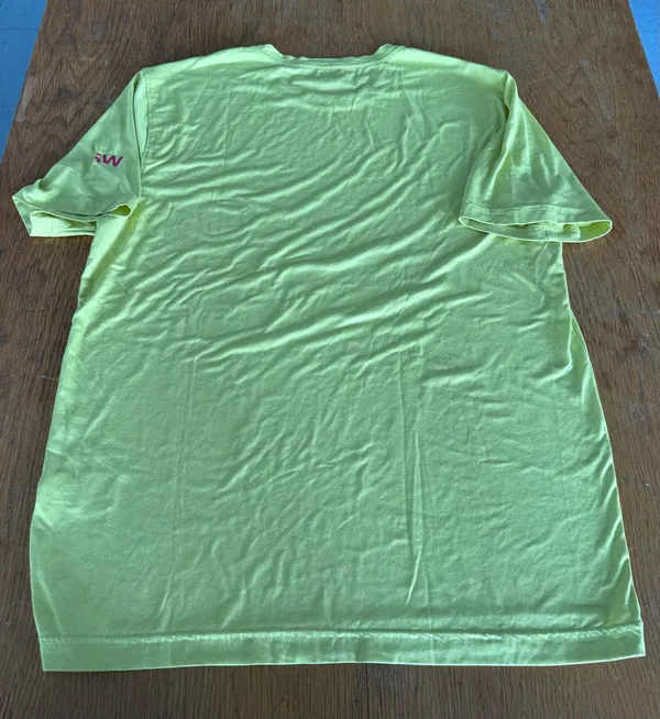 Old Navy neon lime short- sleeve graphic tee - Image 4