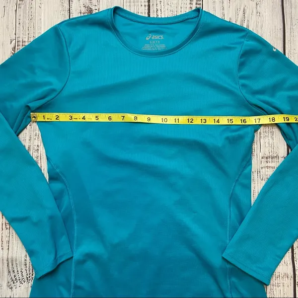 Asics Women’s Long Sleeve Athletic Top. Size Small. - Image 6