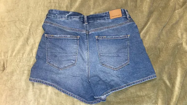 American Eagle Jean Mom Short - Image 2