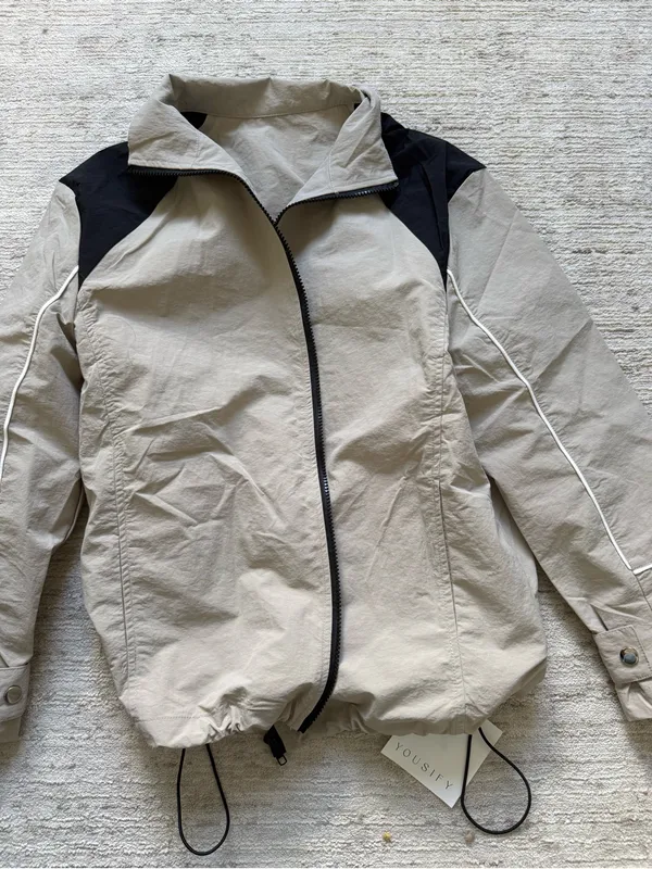 Yousify Light Beige Bomber Jacket with Black Shoulder Accents (Size Small) - Image 3