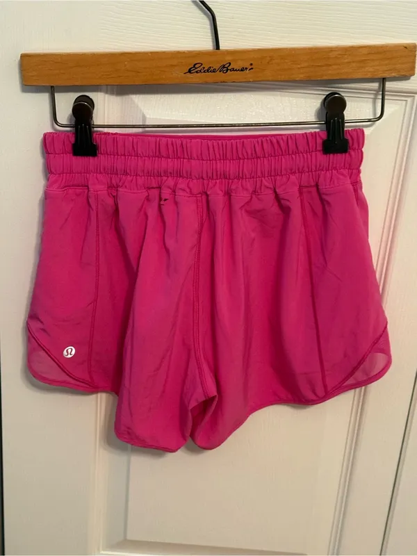Lululemon Hotty Hot Shorts in Sonic Pink - Image 3