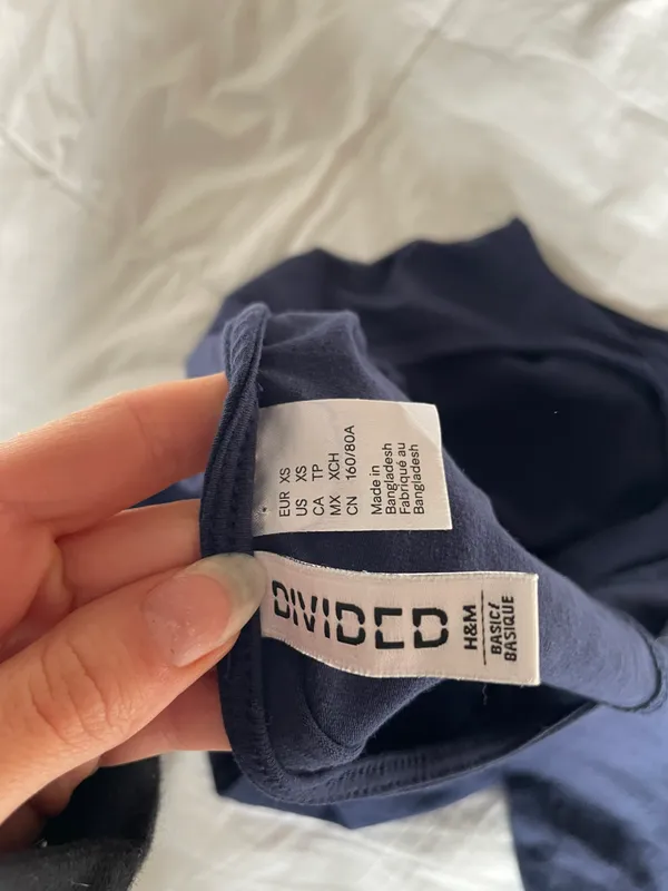 H&M backless long sleeve - Image 3