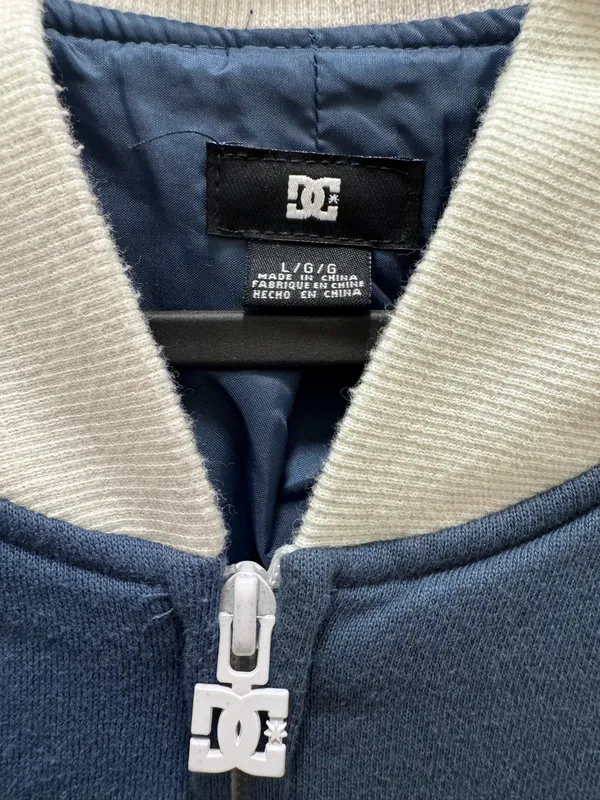 DC Shoes Blue Varsity Jacket Full Zip Logo Accents Stand-Up Collar Size L - Image 3