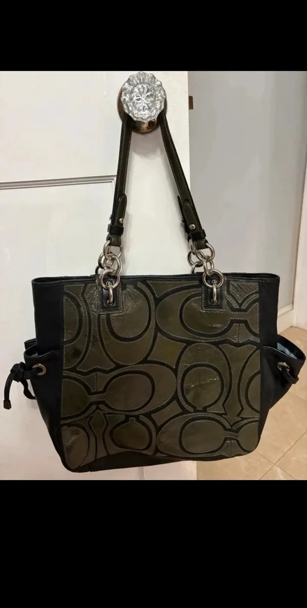 Coach bag Colette Patent Leather C Signature Overlay - Image 2