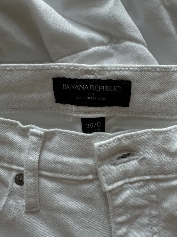 Banana Republic White Jeans Girlfriend - Image 3