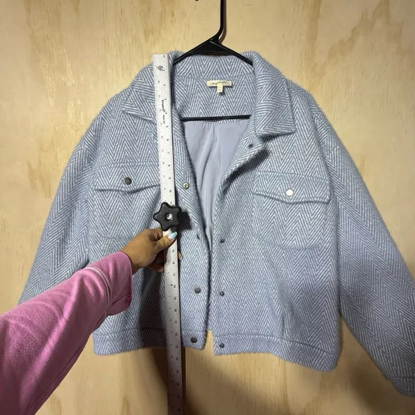 Mystree Women's M Blue Herringbone Wool Blend Cropped Shacket Snap Front Jacket - Image 4