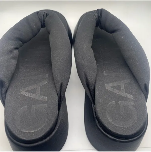 Ganni black  flip flops - Image 2