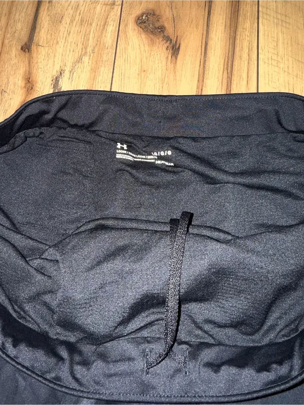 Black Under Armour shorts - Image 3