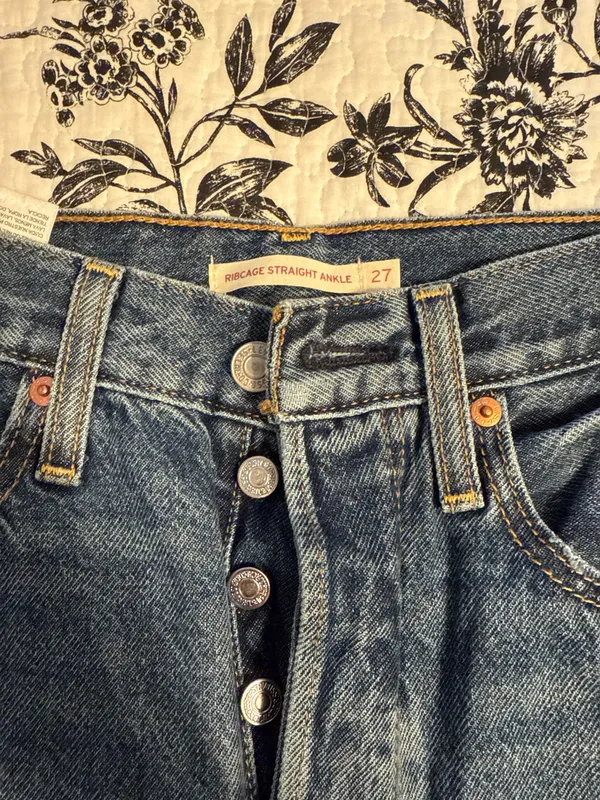 Levi’s Ribcage Straight Ankle - Image 2