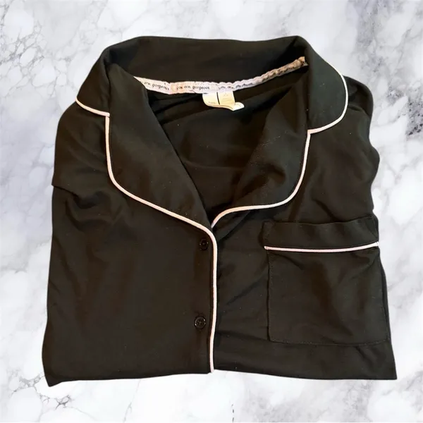 Joyspun Black Pajama Top Pink Trim Size Small‎ - Image 3