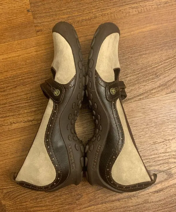 Merrell Mary Jane slip on. 8.5 dark taupe tan suede upper w/ leather accents - Image 5