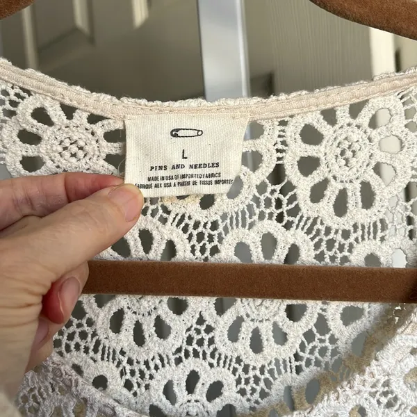 Urban Outfitters Pins & Needles Daisy Crochet Tank Size L - Image 3