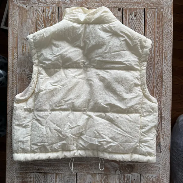 🤍Thread & Supply Cropped Puffer Vest – Ivory🤍 ~Size Medium ☀️like new cond - Image 8