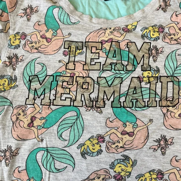 Disney Little Mermaid Pajama Top Short Sleeve T Shirt Gray Crew Neck Size Medium - Image 2