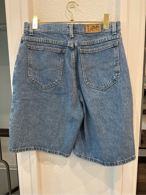 Vintage Lee High Rise Bermuda Denim Shorts Women’s Size 12 Medium Wash - Image 2