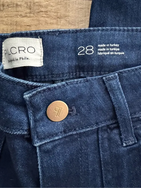 NEW Pilcro The Icon Low Rise Flare Jeans in Dark Blue~ Size 28 - Image 8