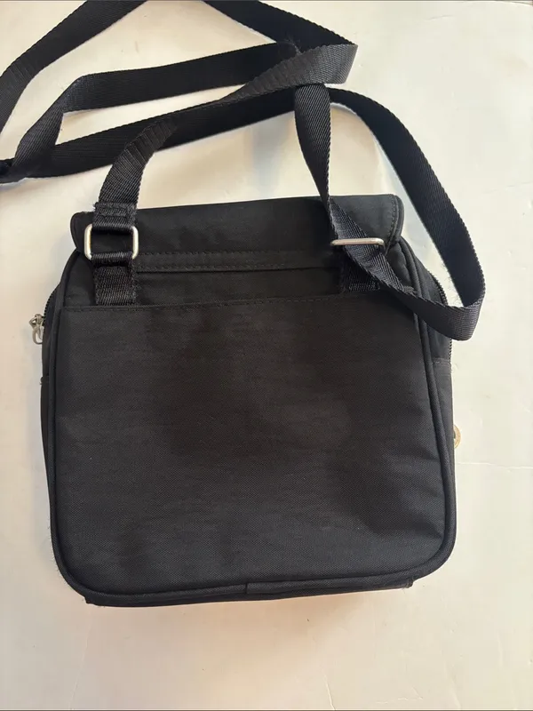 Baggallini Black Nylon Crossbody Lots Of Compartments Adjustable Strap Preloved - Image 2