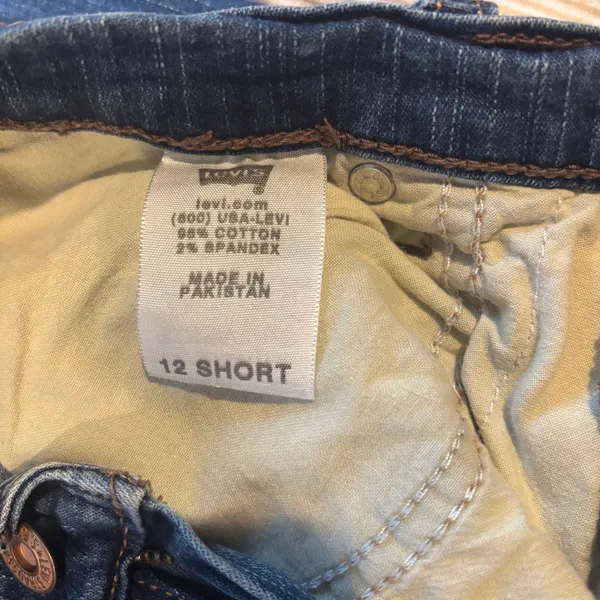 Levi’s 512 Boot Cut Women’s Denim Jeans size 12 Short - Image 4