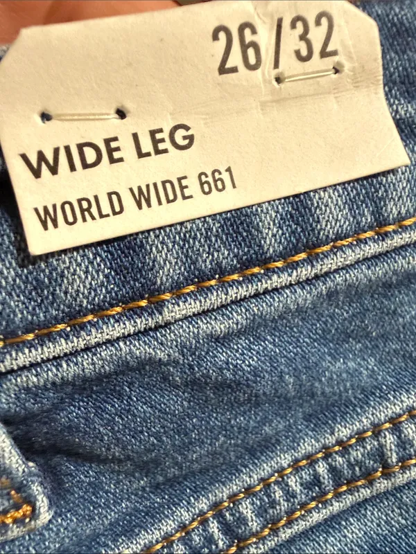 Wrangler Wide leg World Wide 661 Size 26/32 - Image 4