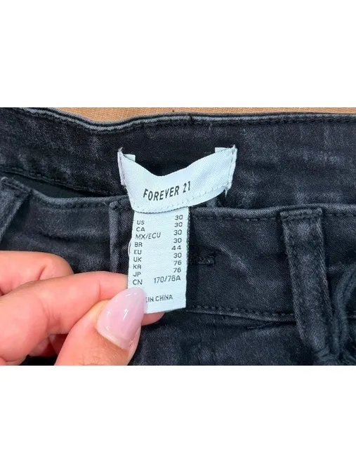 Forever 21 NWOT Size M Black Studded Denim Shorts - Image 2