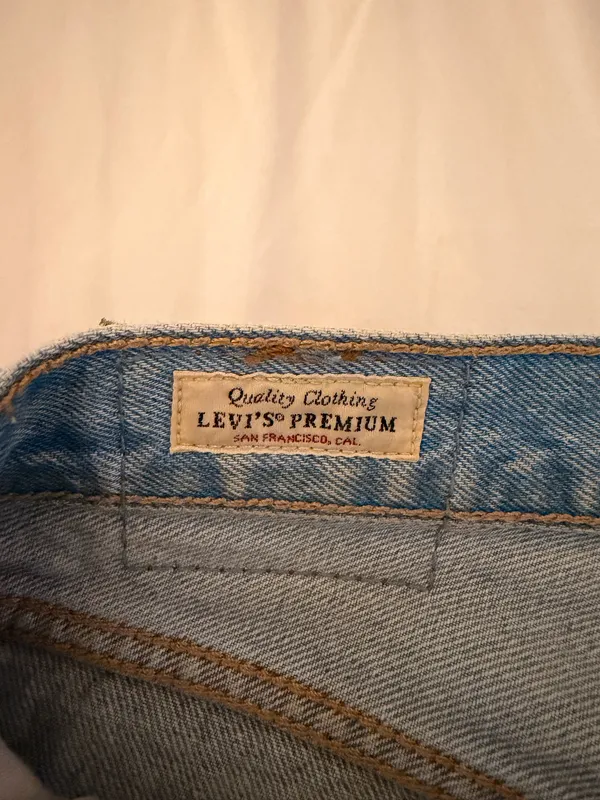 Levi Straight Leg Jeans - Image 4
