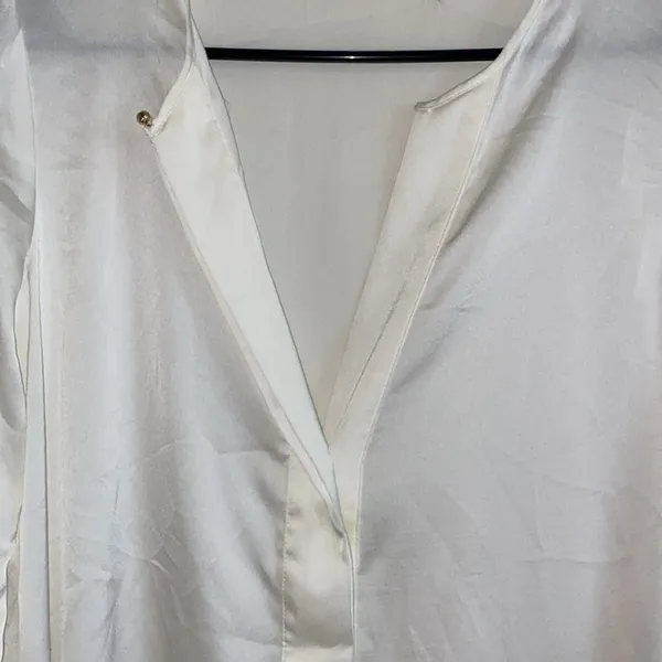 Zara Basic Collection White V Neck Blouse - Image 4