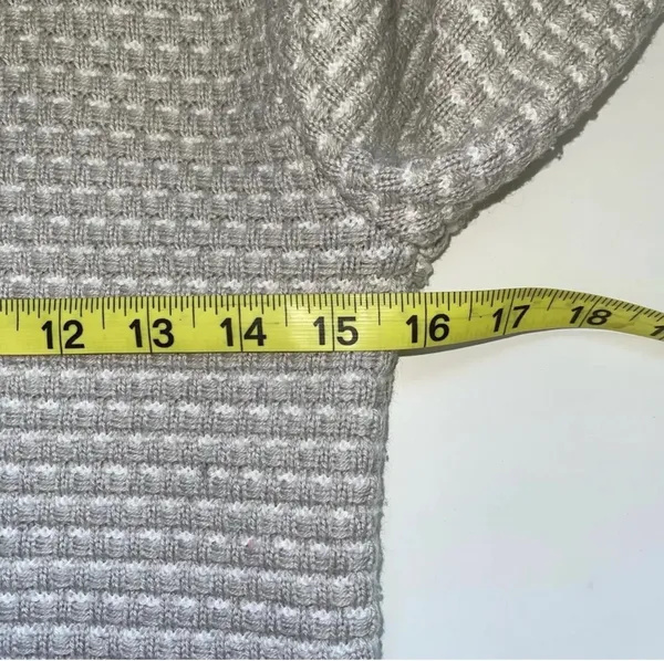 J. Crew Factory Turtleneck Sweater Beige Gray & White Tight Knit - Image 9