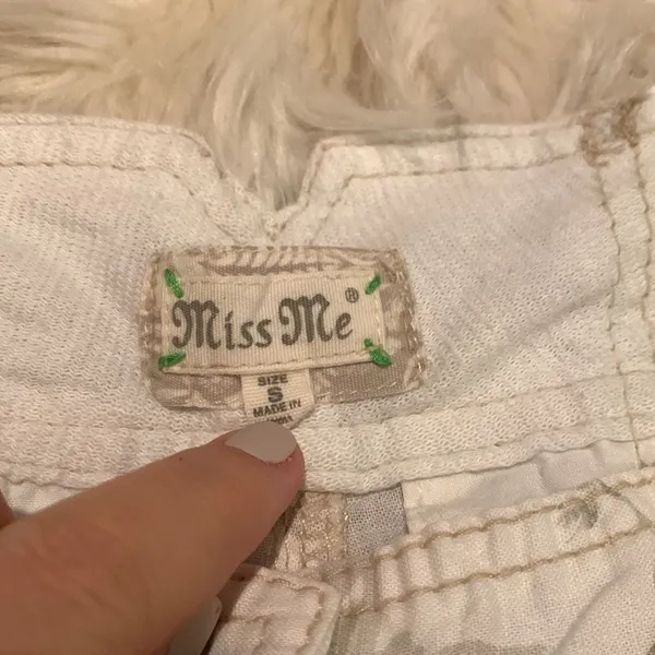 Miss Me Vintage Floral Linen Rayon Blend Cargo Shorts Size Small - Image 4