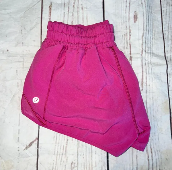 Lululemon Hotty Hot Short 2.5” - Image 2
