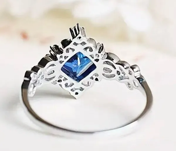 Sterling Silver Beautiful with Cubic Zirconia Ring Size 7 - Image 3
