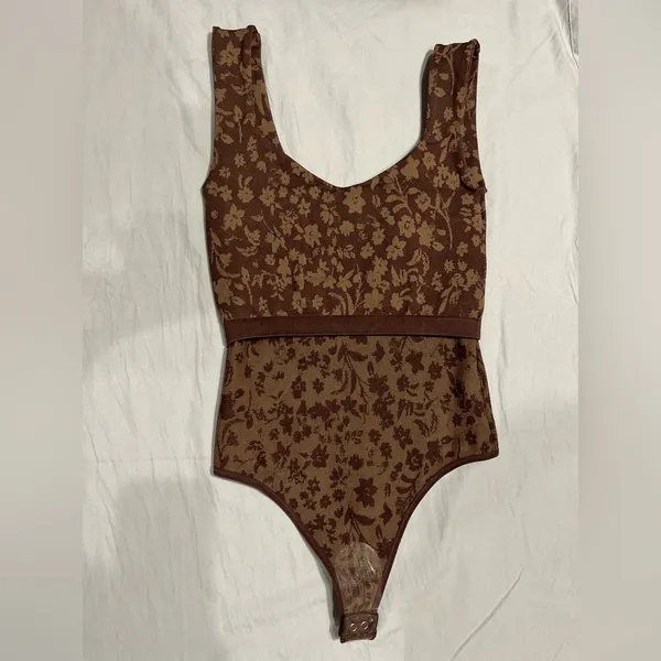 Free People PRINTED CLEAN LINES Clean Lines Bodysuit Size M/L - Image 10