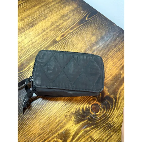 Vera‎ Bradley Black Wallet - Image 2
