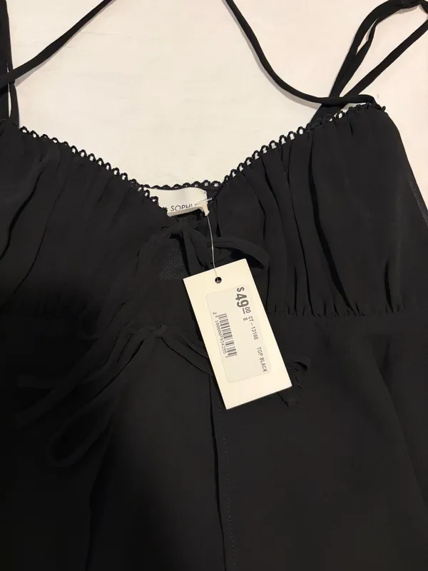 Victoria + Sophia black strappy tie-front tank - Image 4