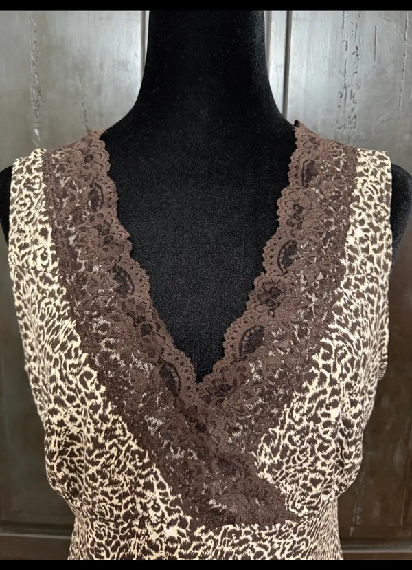 Cato Brown animal pattern lace tank top- large. **Refer to measurements for actual size as tag removed. Gently warn and very good condition. Large is estimated at 19” from armpit to armpit x 23”. Non-smoking home. priced to sell at as is condition. Don’t like my price, make reasonable offer! And thank you for checking my closet. - Image 3
