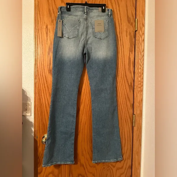 Hudson Barbara High Waist Bootcut - NWT - Size 33 - Image 3