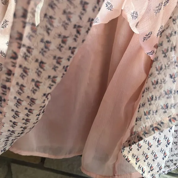 Abercrombie & Fitch flowy boho light pink print tassel top blouse medium - Image 6