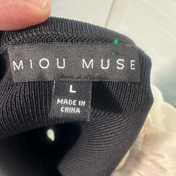 Miou Muse Eloise Black and Ivory Top Size Large EUC - Image 7